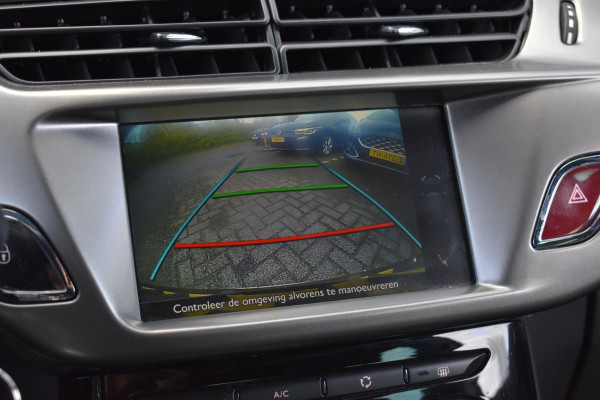 DS DS 3 1.2 PureTech So Chic Camera Airco Trekhaak