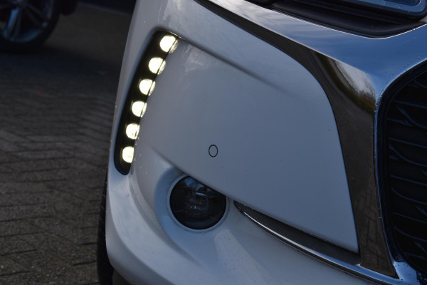 DS DS 3 1.2 PureTech So Chic Camera Airco Trekhaak