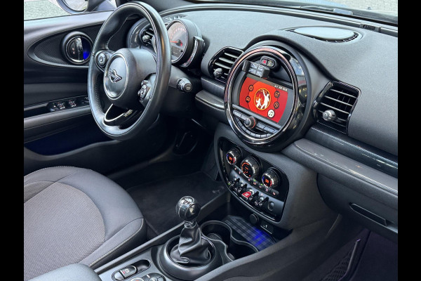 MINI Clubman 1.5 One Pepper II - Panorama dak I Airco I Sport velgen I PDC I Dealer onderhouden