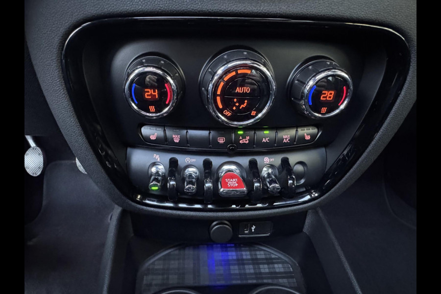 MINI Clubman 1.5 One Pepper II - Panorama dak I Airco I Sport velgen I PDC I Dealer onderhouden