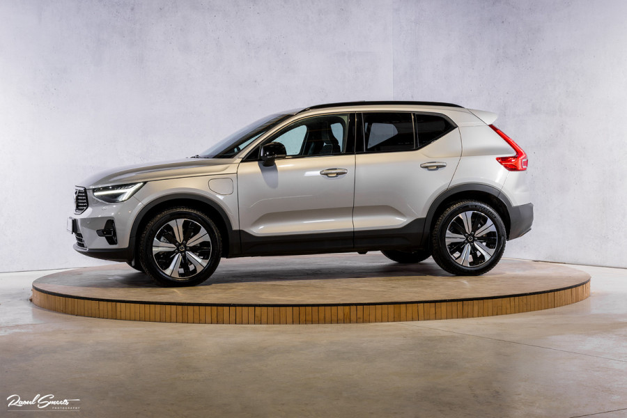 Volvo XC40 1.5 T4 Plug-in hybrid Ultimate Dark | Panorama dak | Cruise control | Harman Kardon | Memory |