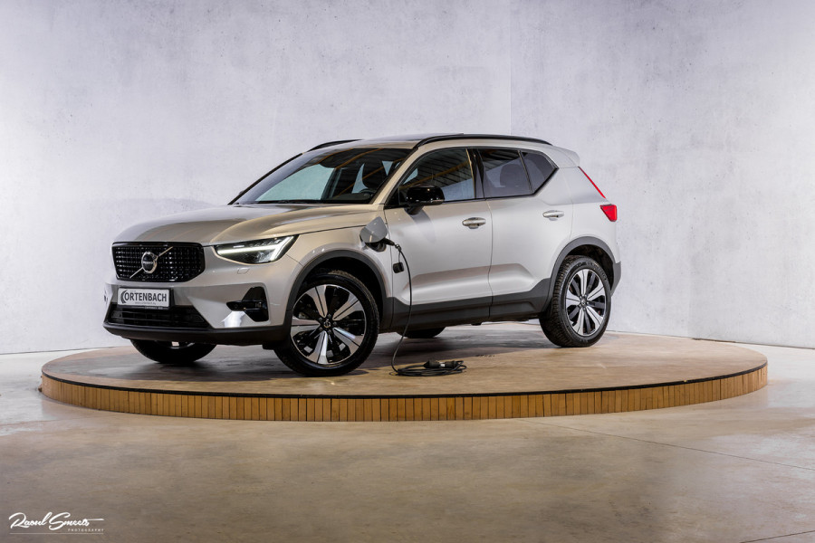 Volvo XC40 1.5 T4 Plug-in hybrid Ultimate Dark | Panorama dak | Cruise control | Harman Kardon | Memory |