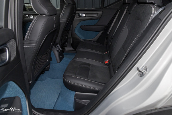 Volvo XC40 1.5 T4 Plug-in hybrid Ultimate Dark | Panorama dak | Cruise control | Harman Kardon | Memory |