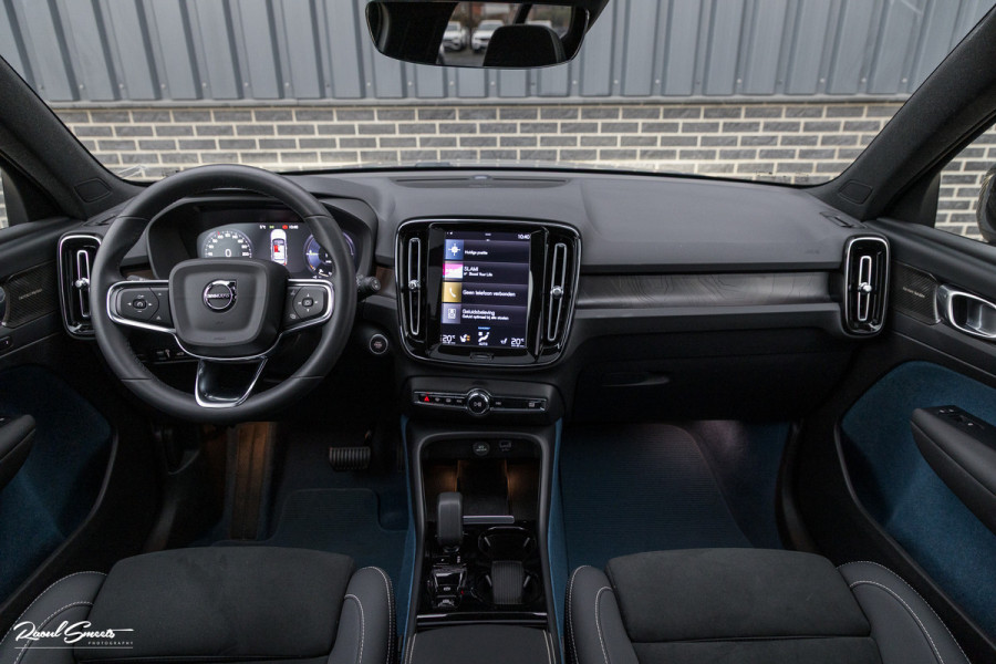 Volvo XC40 1.5 T4 Plug-in hybrid Ultimate Dark | Panorama dak | Cruise control | Harman Kardon | Memory |