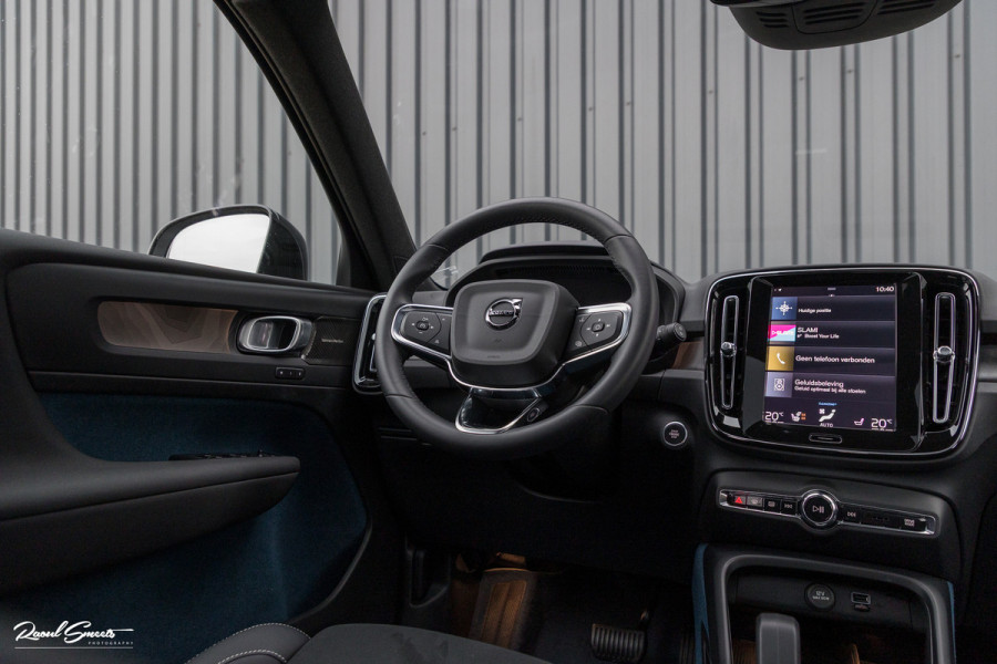 Volvo XC40 1.5 T4 Plug-in hybrid Ultimate Dark | Panorama dak | Cruise control | Harman Kardon | Memory |