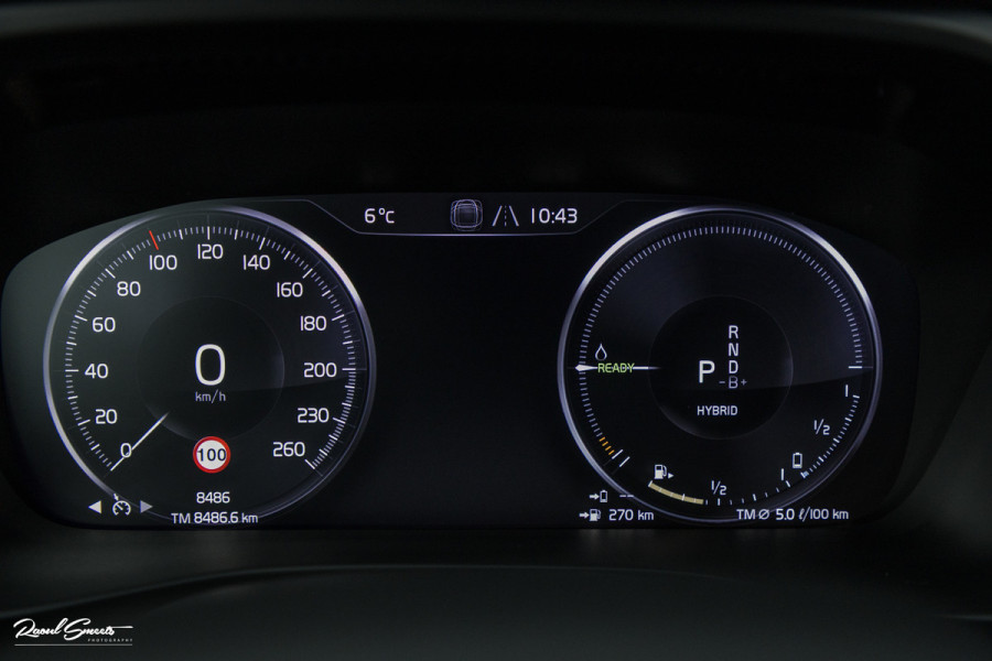 Volvo XC40 1.5 T4 Plug-in hybrid Ultimate Dark | Panorama dak | Cruise control | Harman Kardon | Memory |