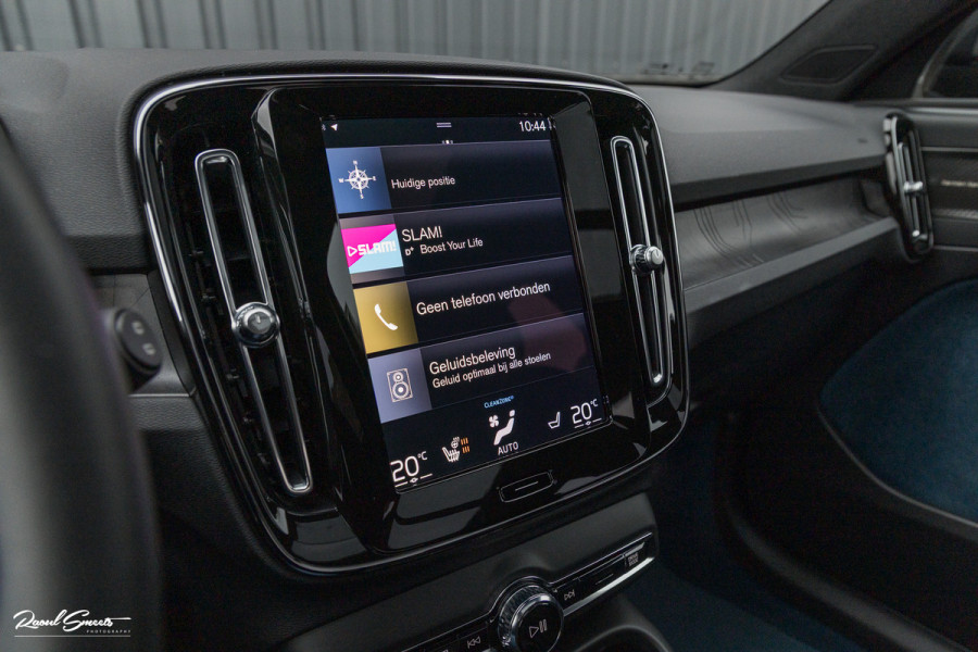 Volvo XC40 1.5 T4 Plug-in hybrid Ultimate Dark | Panorama dak | Cruise control | Harman Kardon | Memory |