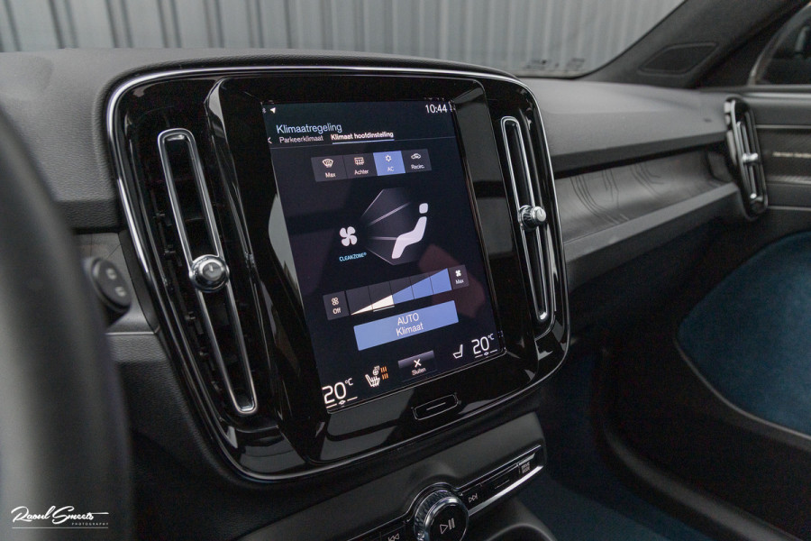 Volvo XC40 1.5 T4 Plug-in hybrid Ultimate Dark | Panorama dak | Cruise control | Harman Kardon | Memory |