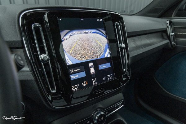 Volvo XC40 1.5 T4 Plug-in hybrid Ultimate Dark | Panorama dak | Cruise control | Harman Kardon | Memory |