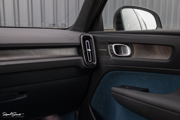 Volvo XC40 1.5 T4 Plug-in hybrid Ultimate Dark | Panorama dak | Cruise control | Harman Kardon | Memory |