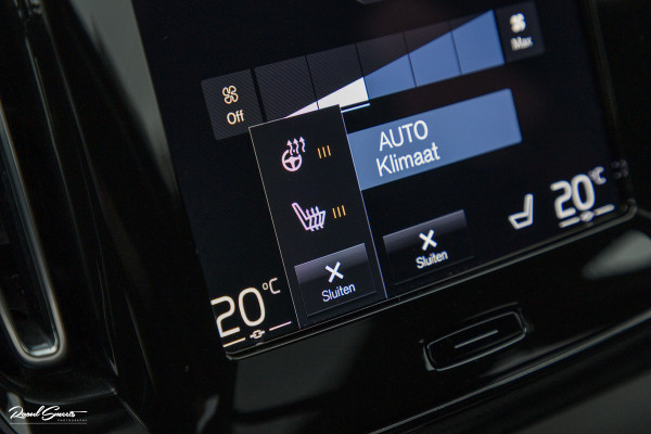 Volvo XC40 1.5 T4 Plug-in hybrid Ultimate Dark | Panorama dak | Cruise control | Harman Kardon | Memory |