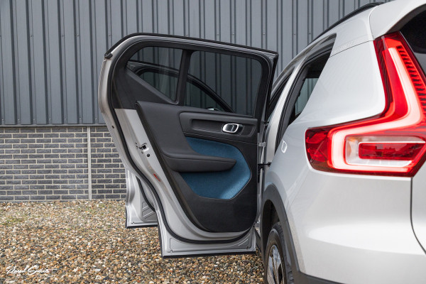 Volvo XC40 1.5 T4 Plug-in hybrid Ultimate Dark | Panorama dak | Cruise control | Harman Kardon | Memory |