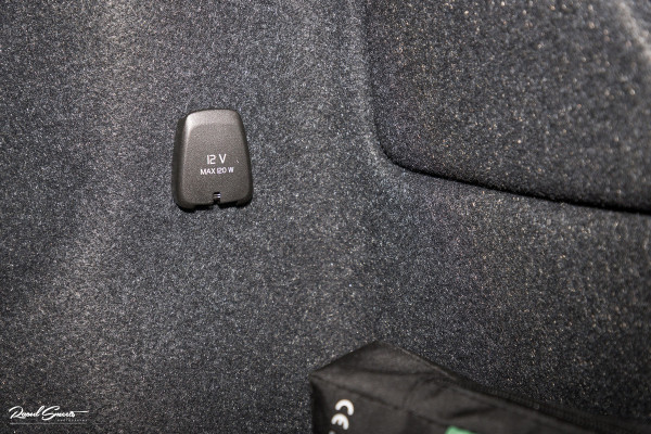 Volvo XC40 1.5 T4 Plug-in hybrid Ultimate Dark | Panorama dak | Cruise control | Harman Kardon | Memory |