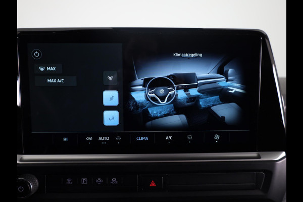 Volkswagen Transporter 2.0 TDI L2H1 30 Style | trekhaak | achterdeuren | camera | navi |