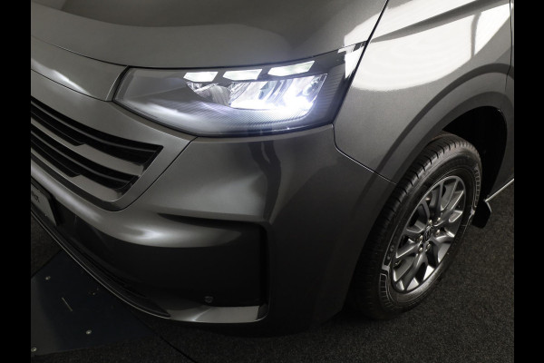 Volkswagen Transporter 2.0 TDI L2H1 30 Style | trekhaak | achterdeuren | camera | navi |