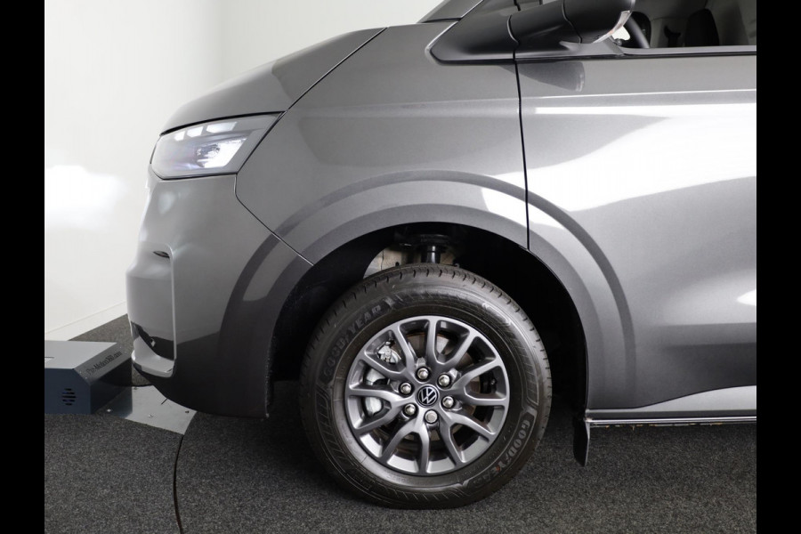 Volkswagen Transporter 2.0 TDI L2H1 30 Style | trekhaak | achterdeuren | camera | navi |