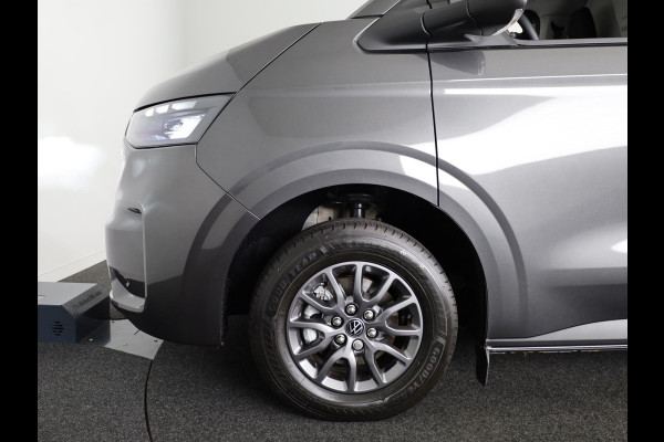 Volkswagen Transporter 2.0 TDI L2H1 30 Style | trekhaak | achterdeuren | camera | navi |