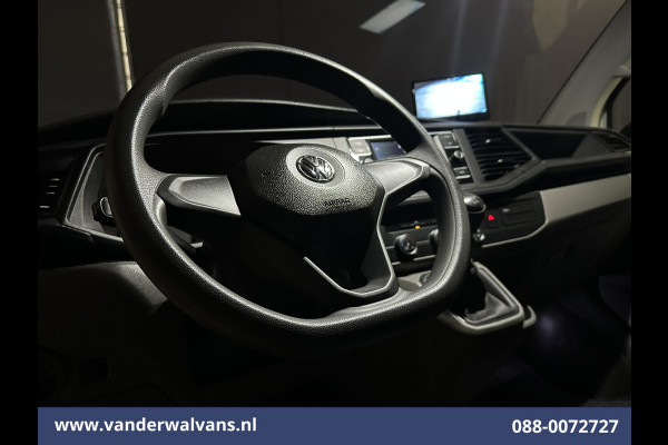 Volkswagen Transporter 2.0 TDI L2H1 Euro6 Airco | Imperiaal | Omvormer | Camera | Cruisecontrol | Trekhaak | Apple Carplay Android Auto, Parkeersensoren