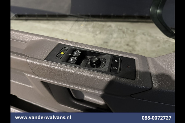 Volkswagen Transporter 2.0 TDI L2H1 Euro6 Airco | Imperiaal | Omvormer | Camera | Cruisecontrol | Trekhaak | Apple Carplay Android Auto, Parkeersensoren