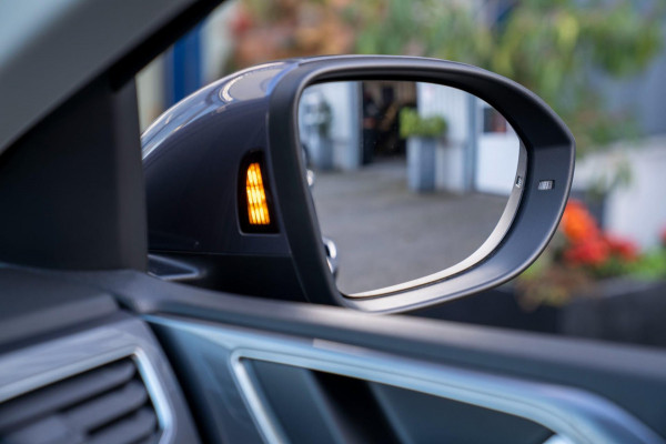 Volkswagen Taigo 1.0 TSI Style | Prijs rijklaar incl. 12 mnd garantie | IQ Light Stoelverw Camera Apple carplay/android auto