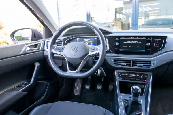 Volkswagen Taigo 1.0 TSI Style | Prijs rijklaar incl. 12 mnd garantie | IQ Light Stoelverw Camera Apple carplay/android auto