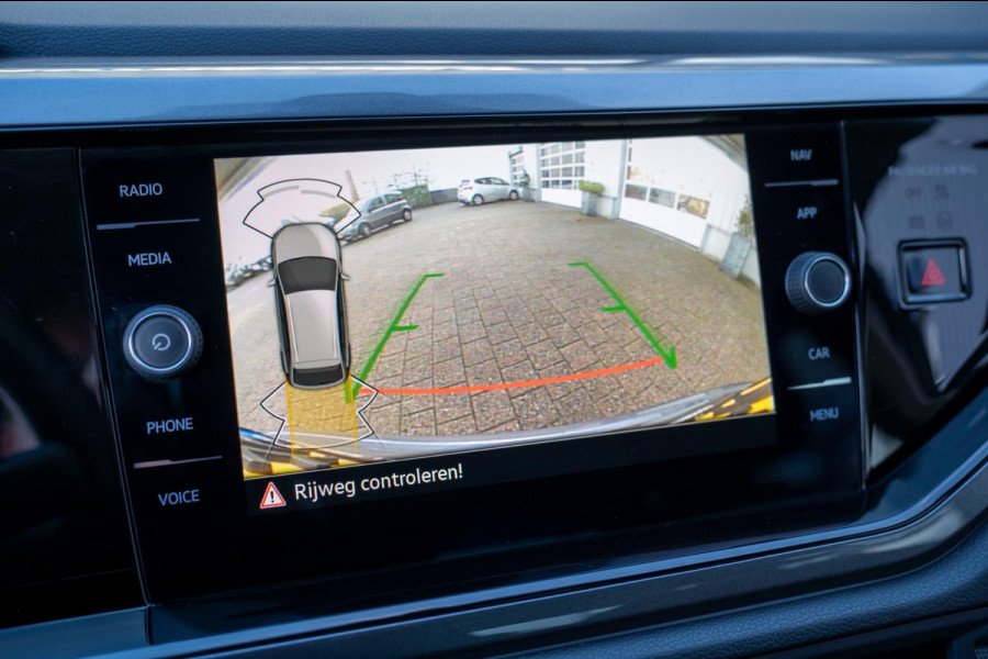 Volkswagen Taigo 1.0 TSI Style | Prijs rijklaar incl. 12 mnd garantie | IQ Light Stoelverw Camera Apple carplay/android auto