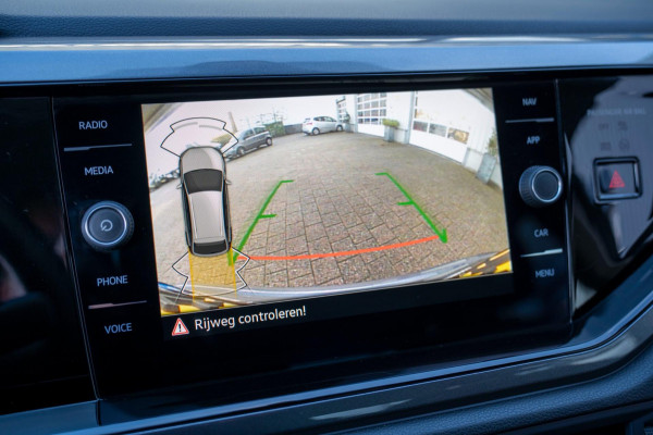 Volkswagen Taigo 1.0 TSI Style | Prijs rijklaar incl. 12 mnd garantie | IQ Light Stoelverw Camera Apple carplay/android auto
