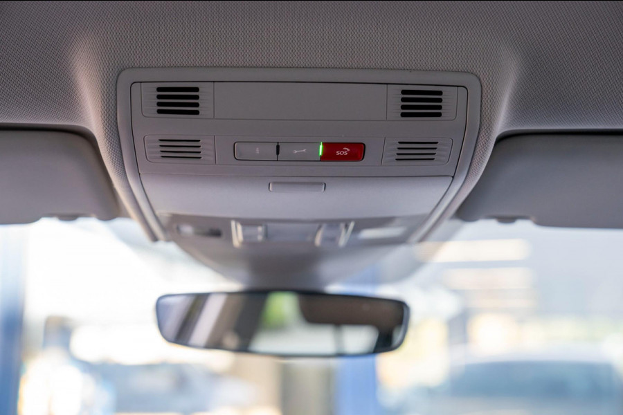 Volkswagen Taigo 1.0 TSI Style | Prijs rijklaar incl. 12 mnd garantie | IQ Light Stoelverw Camera Apple carplay/android auto