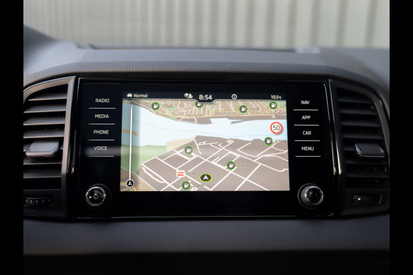 Škoda Karoq 1.5 TSI ACT Sportline Business | Panodak | Leder | Stoelgeheugen | Elk A-klep | Prijs Rijklaar!!