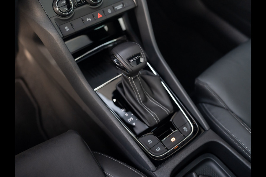 Škoda Karoq 1.5 TSI ACT Sportline Business | Panodak | Leder | Stoelgeheugen | Elk A-klep | Prijs Rijklaar!!