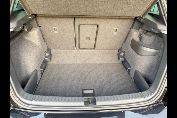 Škoda Karoq 1.5 TSI ACT Sportline Business | Panodak | Leder | Stoelgeheugen | Elk A-klep | Prijs Rijklaar!!