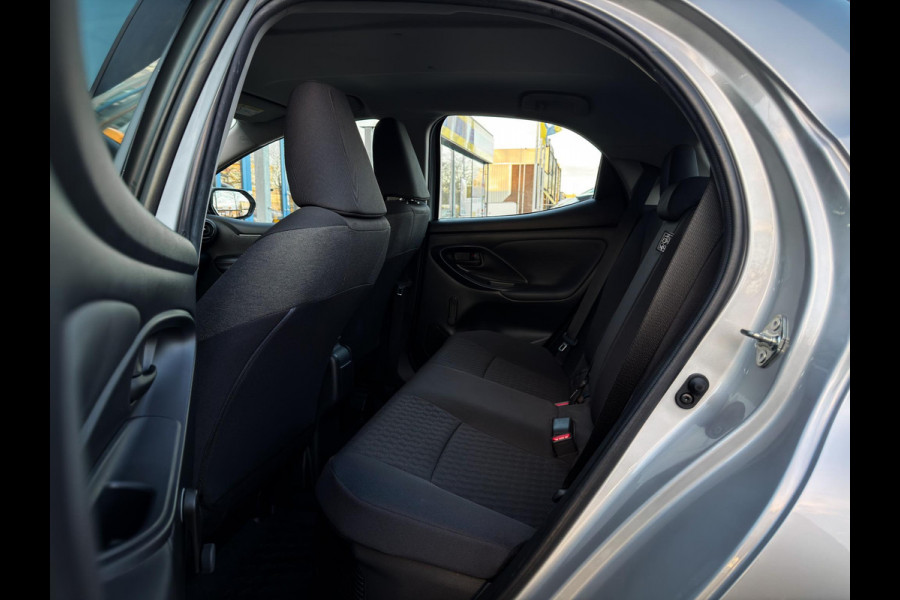 Toyota Yaris 1.5 Hybrid Active Stoel/stuurverwarming|Camera|CarPlay