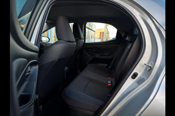Toyota Yaris 1.5 Hybrid Active Stoel/stuurverwarming|Camera|CarPlay