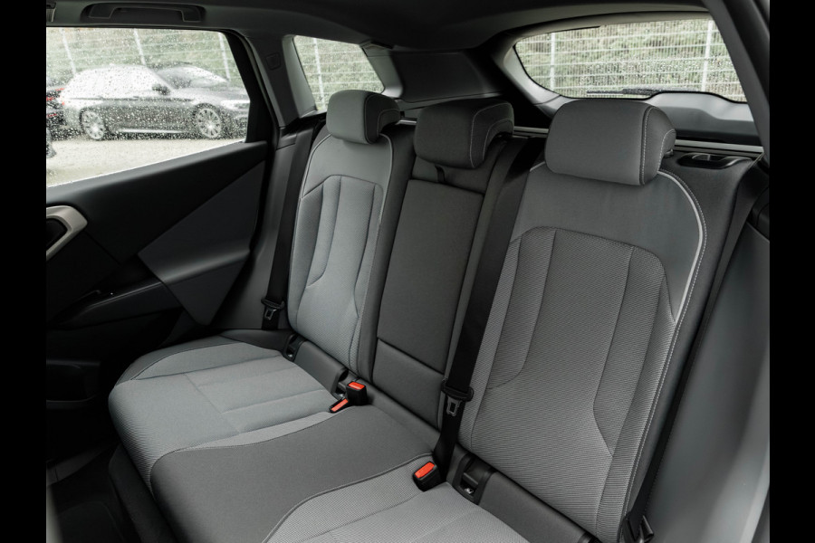 BMW X3 30e xDrive - Trekhaak - Active Cruise - Head-up - 360° Camera