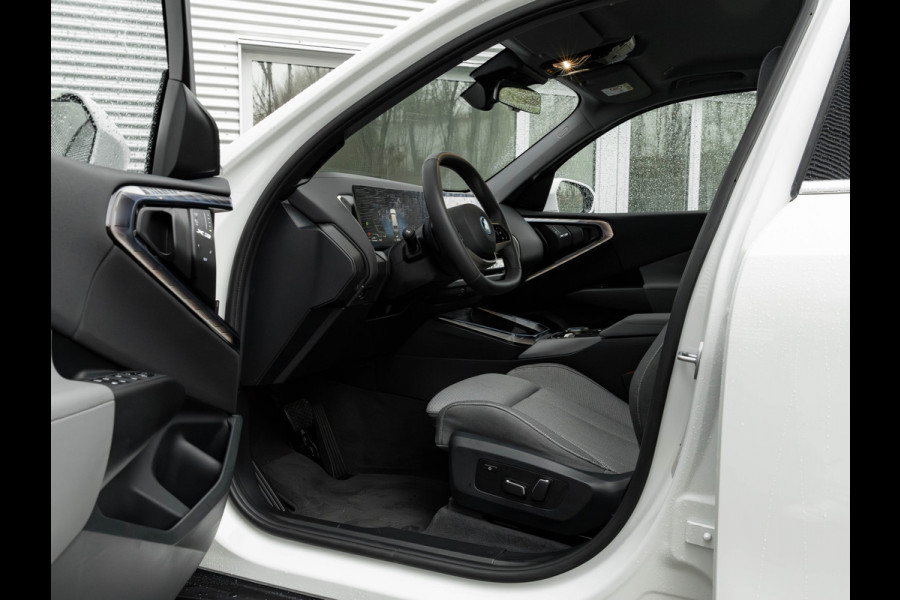 BMW X3 30e xDrive - Trekhaak - Active Cruise - Head-up - 360° Camera