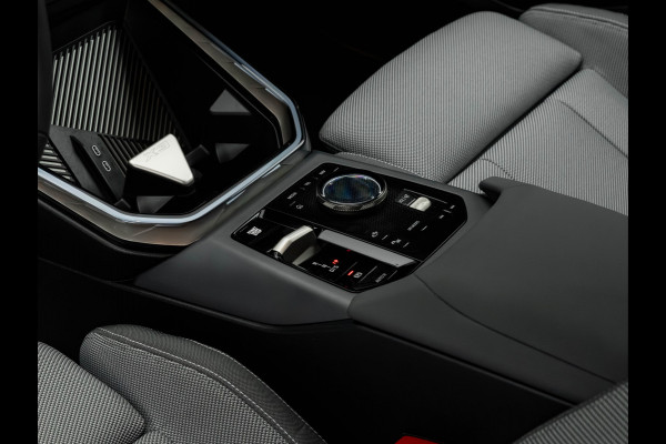 BMW X3 30e xDrive - Trekhaak - Active Cruise - Head-up - 360° Camera