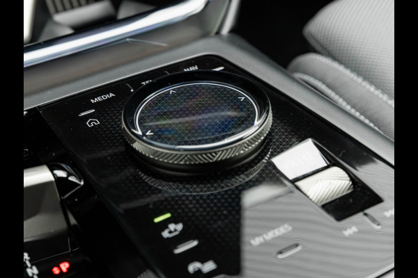 BMW X3 30e xDrive - Trekhaak - Active Cruise - Head-up - 360° Camera