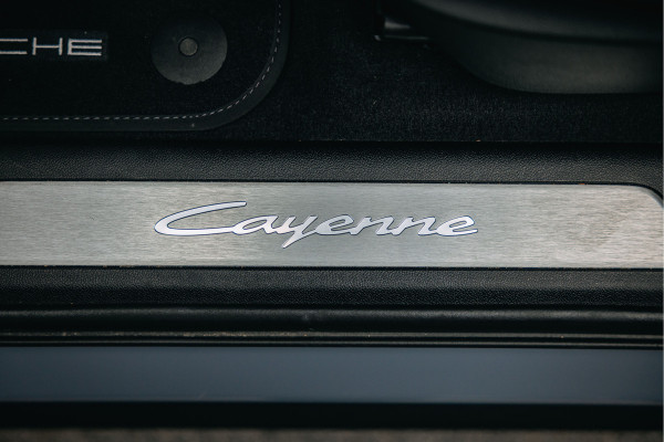 Porsche Cayenne 3.0 E-Hybrid | Pano |  stoelverwarming | Sport Chrono | 360 camera |