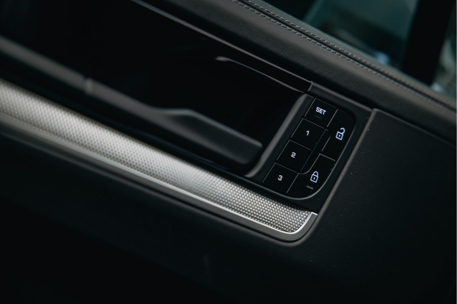 Porsche Cayenne 3.0 E-Hybrid | Pano |  stoelverwarming | Sport Chrono | 360 camera |