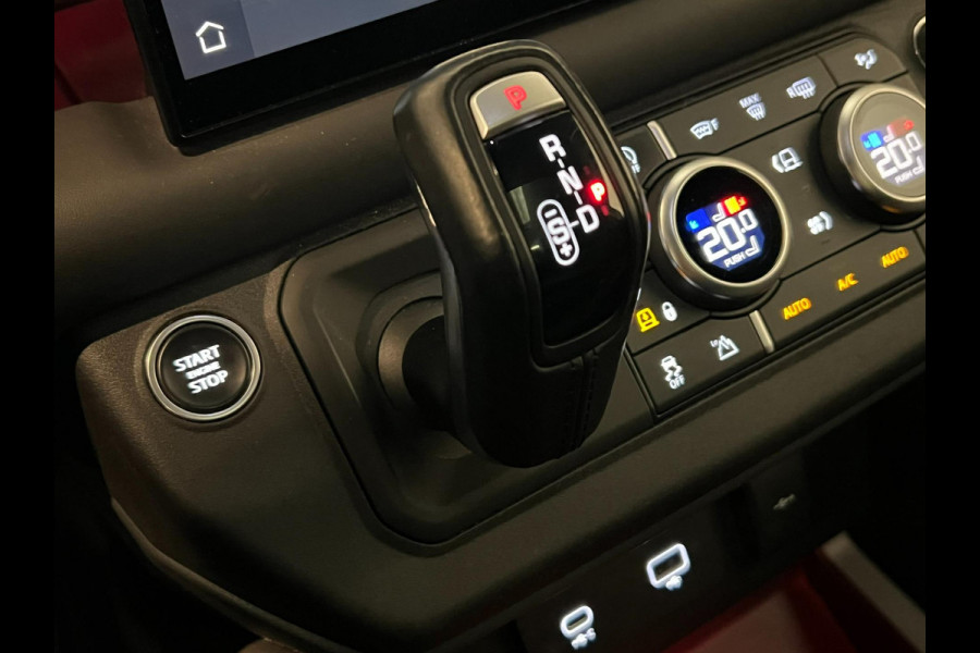 Land Rover Defender 3.0 D250 110 X-Dynamic HSE Van / 1e eig / Pano