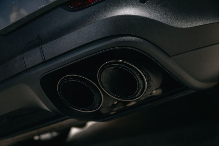 Porsche Cayenne Coupé 3.0 E-Hybrid | Sport Chrono | Trekhaak | Sportuitlaat | 360 camera |