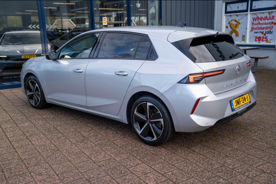 Opel Astra 1.2T Innovation Automaat|Prijs rijklaar incl 12 mnd garantie| Camera Stoel/stuur/Voorruitverwarming Led Privacy glass