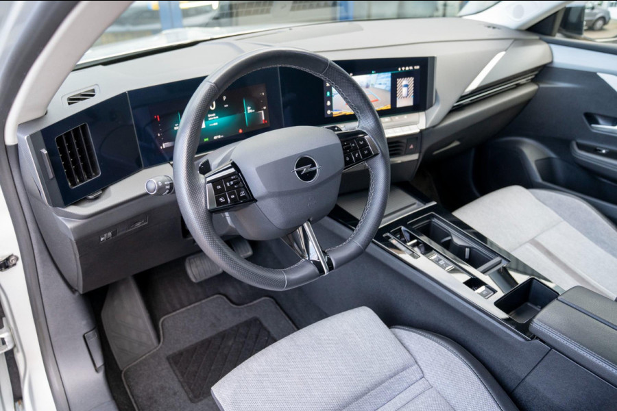 Opel Astra 1.2T Innovation Automaat|Prijs rijklaar incl 12 mnd garantie| Camera Stoel/stuur/Voorruitverwarming Led Privacy glass