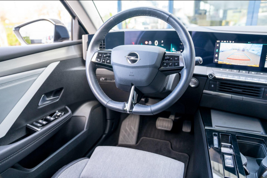 Opel Astra 1.2T Innovation Automaat|Prijs rijklaar incl 12 mnd garantie| Camera Stoel/stuur/Voorruitverwarming Led Privacy glass