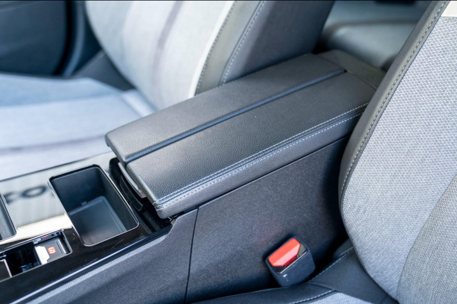 Opel Astra 1.2T Innovation Automaat|Prijs rijklaar incl 12 mnd garantie| Camera Stoel/stuur/Voorruitverwarming Led Privacy glass