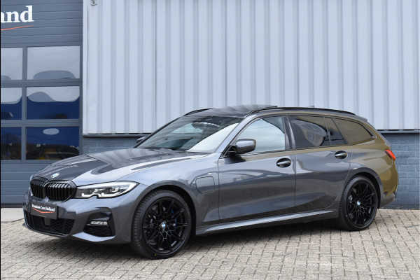 BMW 3 Serie Touring 330e xDrive M-Sport 292 Pk Pano Memory Head-Up Leder 19 Inch