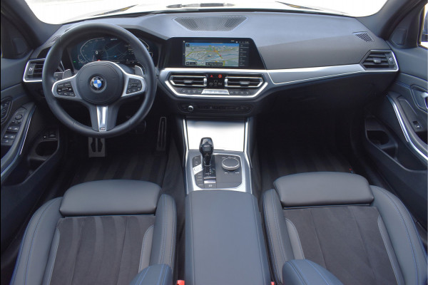 BMW 3 Serie Touring 330e xDrive M-Sport 292 Pk Pano Memory Head-Up Leder 19 Inch