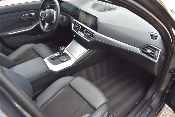 BMW 3 Serie Touring 330e xDrive M-Sport 292 Pk Pano Memory Head-Up Leder 19 Inch