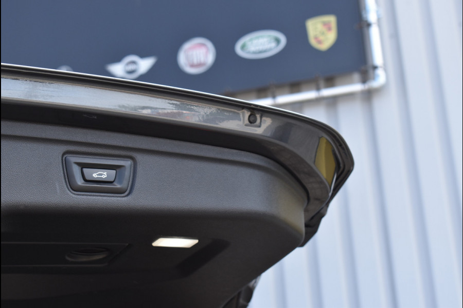 BMW 3 Serie Touring 330e xDrive M-Sport 292 Pk Pano Memory Head-Up Leder 19 Inch