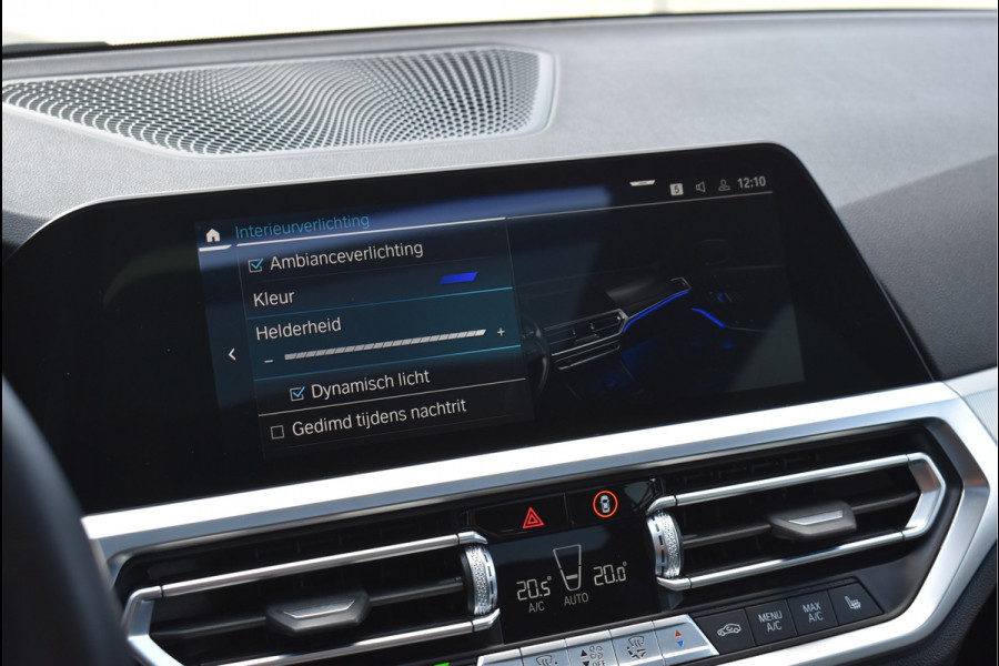 BMW 3 Serie Touring 330e xDrive M-Sport 292 Pk Pano Memory Head-Up Leder 19 Inch